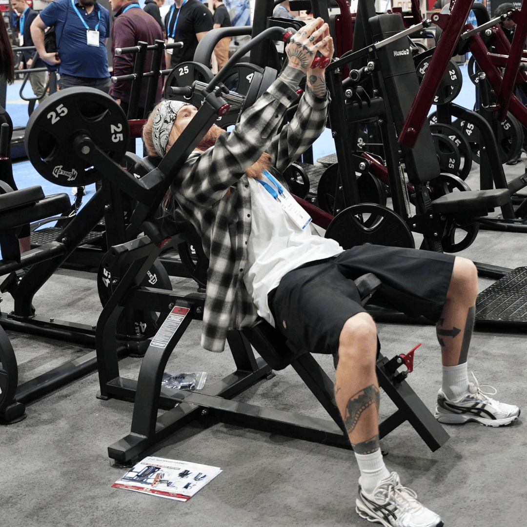 Excel Leverage Incline Pec Fly - Muscle D Fitness - Plate Loaded Chest - Piston Assisted Seat Adjustment